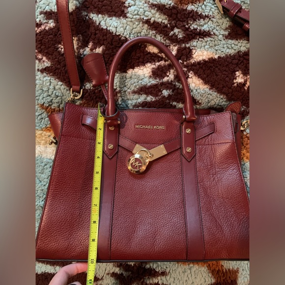 Michael Kors Nouveau Hamilton Large Pebbled Leather Bag & Wallet - Picture 13 of 16